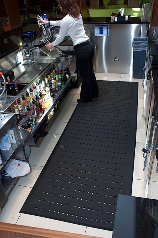 Robots make their way onto the restaurant scene
