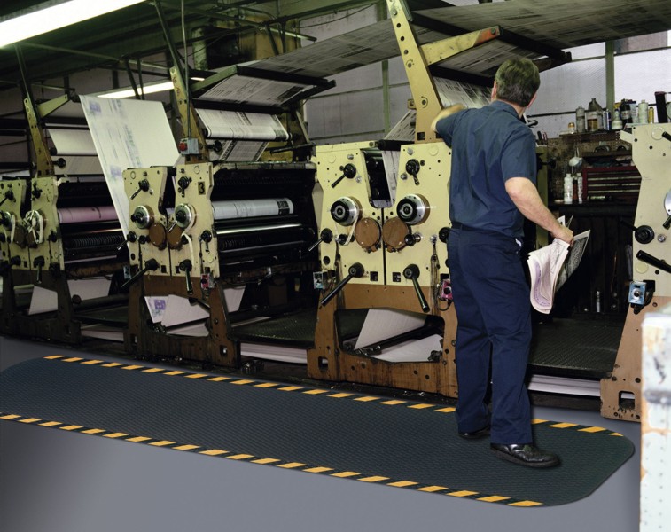 Anti-fatigue mats add layer of safety, comfort to host stand
